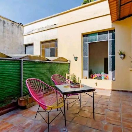 1 Guadalajara Corazon Del Centro Historico Hospedate En Una Casa Antigua En Una Habitacion Sencilla Con Areas Comunes Y Banos Compartidas Dış mekan fotoğraf