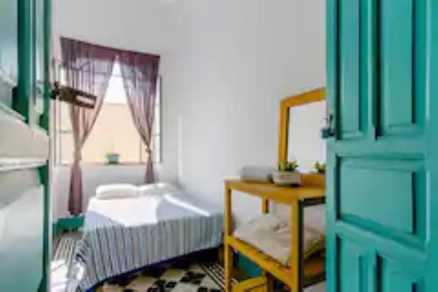 1 Guadalajara Corazon Del Centro Historico Hospedate En Una Casa Antigua En Una Habitacion Sencilla Con Areas Comunes Y Banos Compartidas Dış mekan fotoğraf